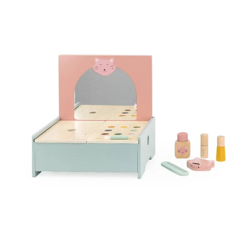 Trixie: Wooden Make-up Table